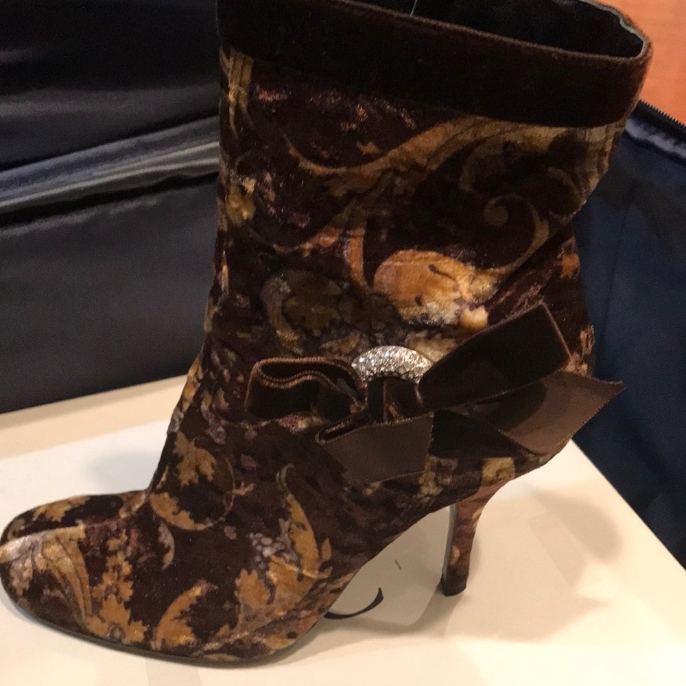 Casadei boots 37,5 new in box